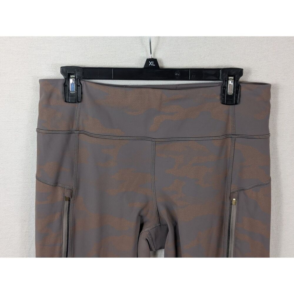 Athleta Rainier Reflective Tight Leggings Camouflage Print Women's Size Large - Picture 2 of 11